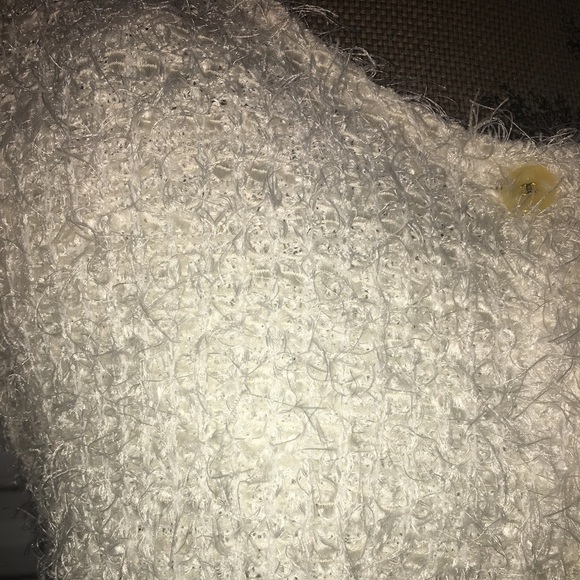 New With Tags CHANEL White fuzzy twinset w/tank & short sleeve 1-button cardigan - Picture 12 of 17